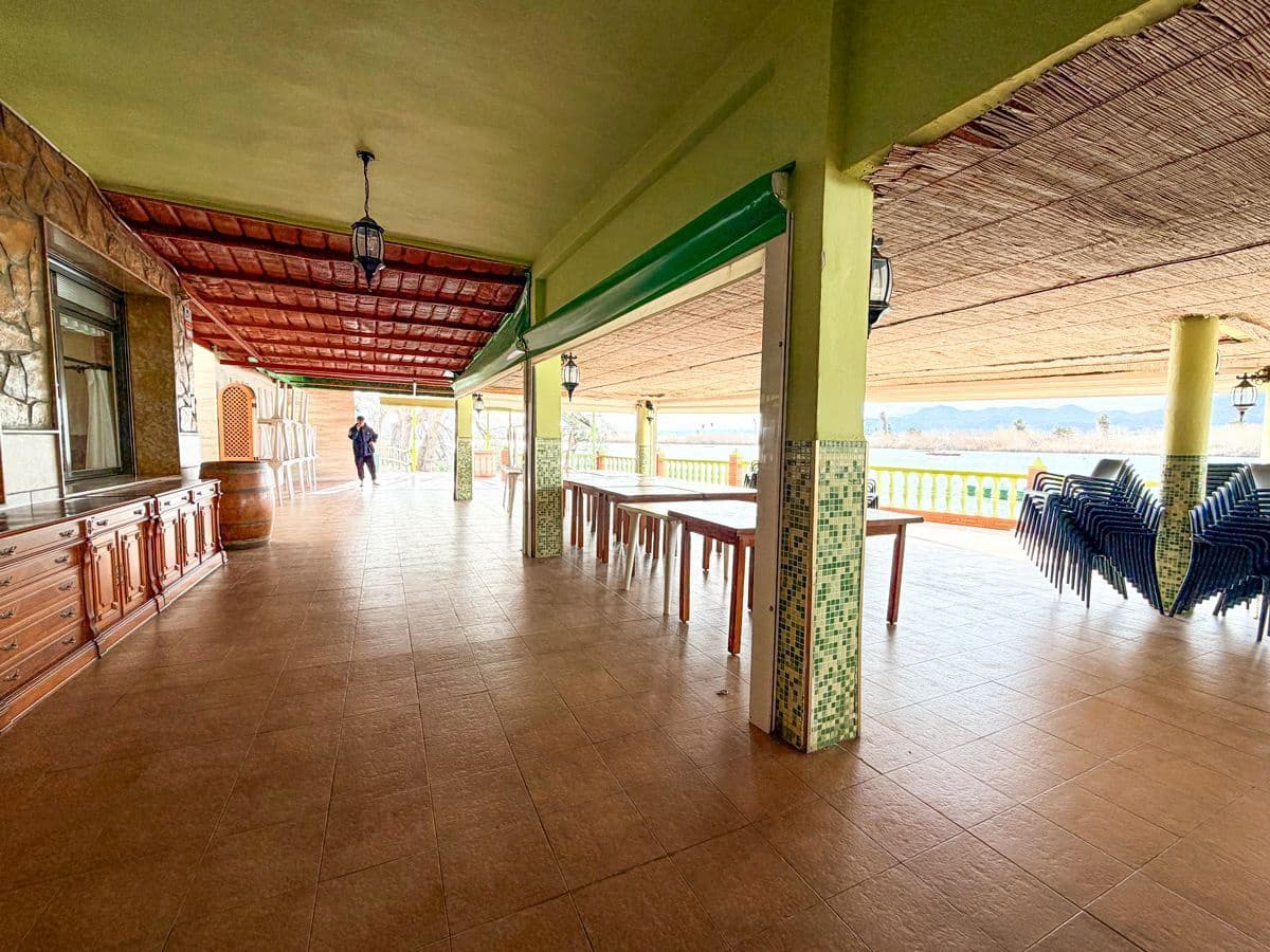 6 bedroom Commercial for sale in Sueca with garage - € 1,990,000 (Ref: 9610861)