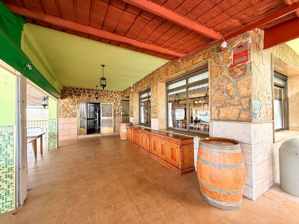 6 bedroom Commercial for sale in Sueca with garage - € 1,990,000 (Ref: 9610861)