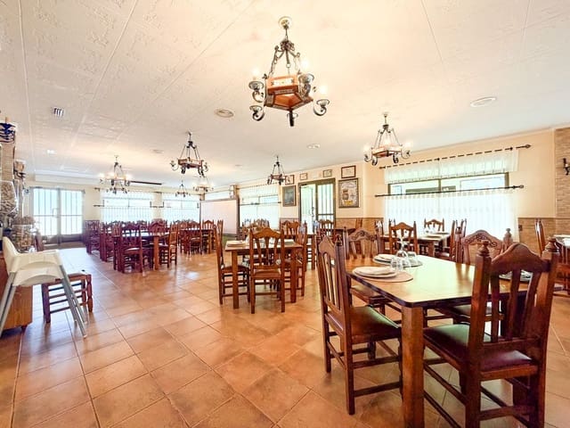 6 soveværelse Erhverv til salg i Sueca med garage - € 1.990.000 (Ref: 9610861)