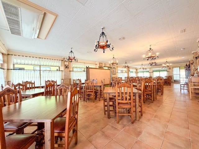 6 soveværelse Erhverv til salg i Sueca med garage - € 1.990.000 (Ref: 9610861)