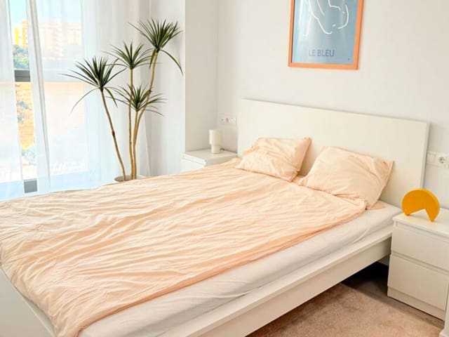 Piso de 2 habitaciones en Dénia en venta con piscina garaje - 319.000 € (Ref: 9627264)