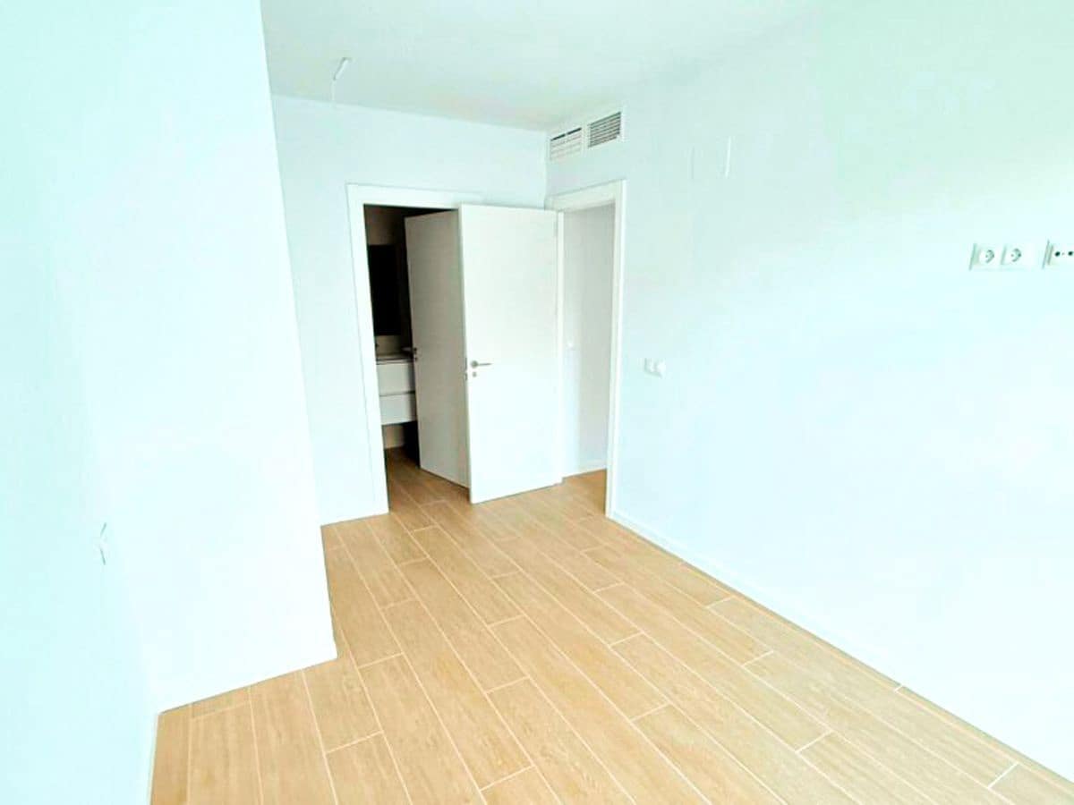 2 soverom Leilighet til salgs i Denia med svømmebasseng garasje - € 335 000 (Ref: 9627265)