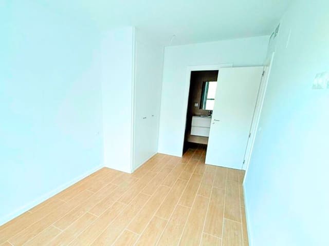 2 soverom Leilighet til salgs i Dénia med svømmebasseng garasje - € 335 000 (Ref: 9627265)