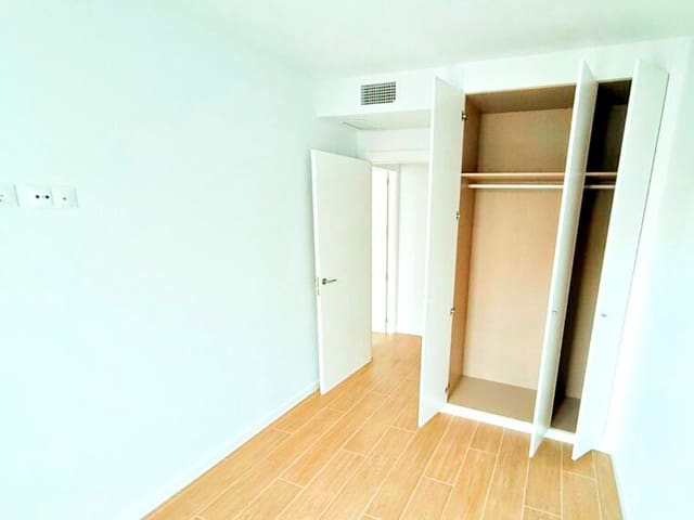 2 soverom Leilighet til salgs i Dénia med svømmebasseng garasje - € 335 000 (Ref: 9627265)