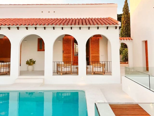 5 slaapkamer Villa te koop in Altea la Vella, Altea met zwembad garage - € 1.795.000 (Ref: 9891705)