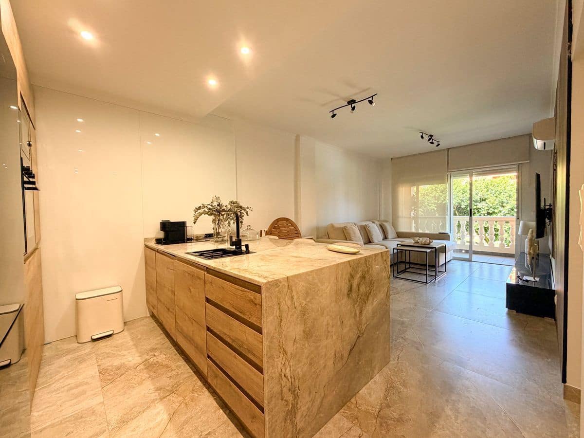 1 sovrum Lägenhet till salu i Denia med pool garage - 215 000 € (Ref: 9916469)