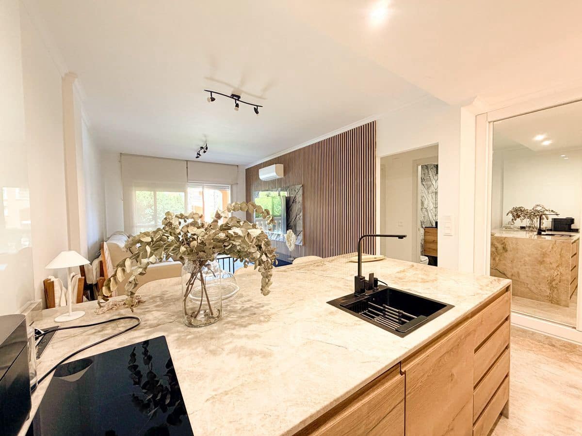 1 sovrum Lägenhet till salu i Denia med pool garage - 215 000 € (Ref: 9916469)