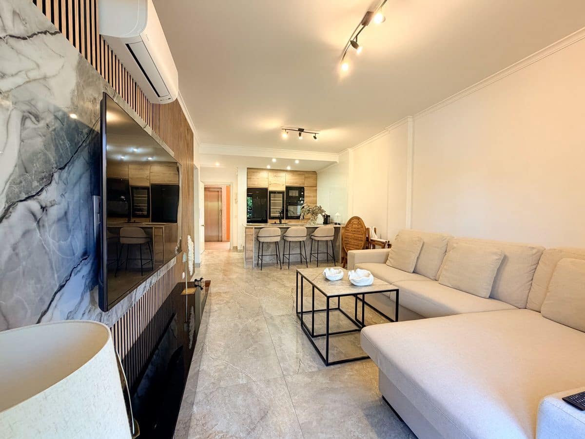 1 sovrum Lägenhet till salu i Denia med pool garage - 215 000 € (Ref: 9916469)