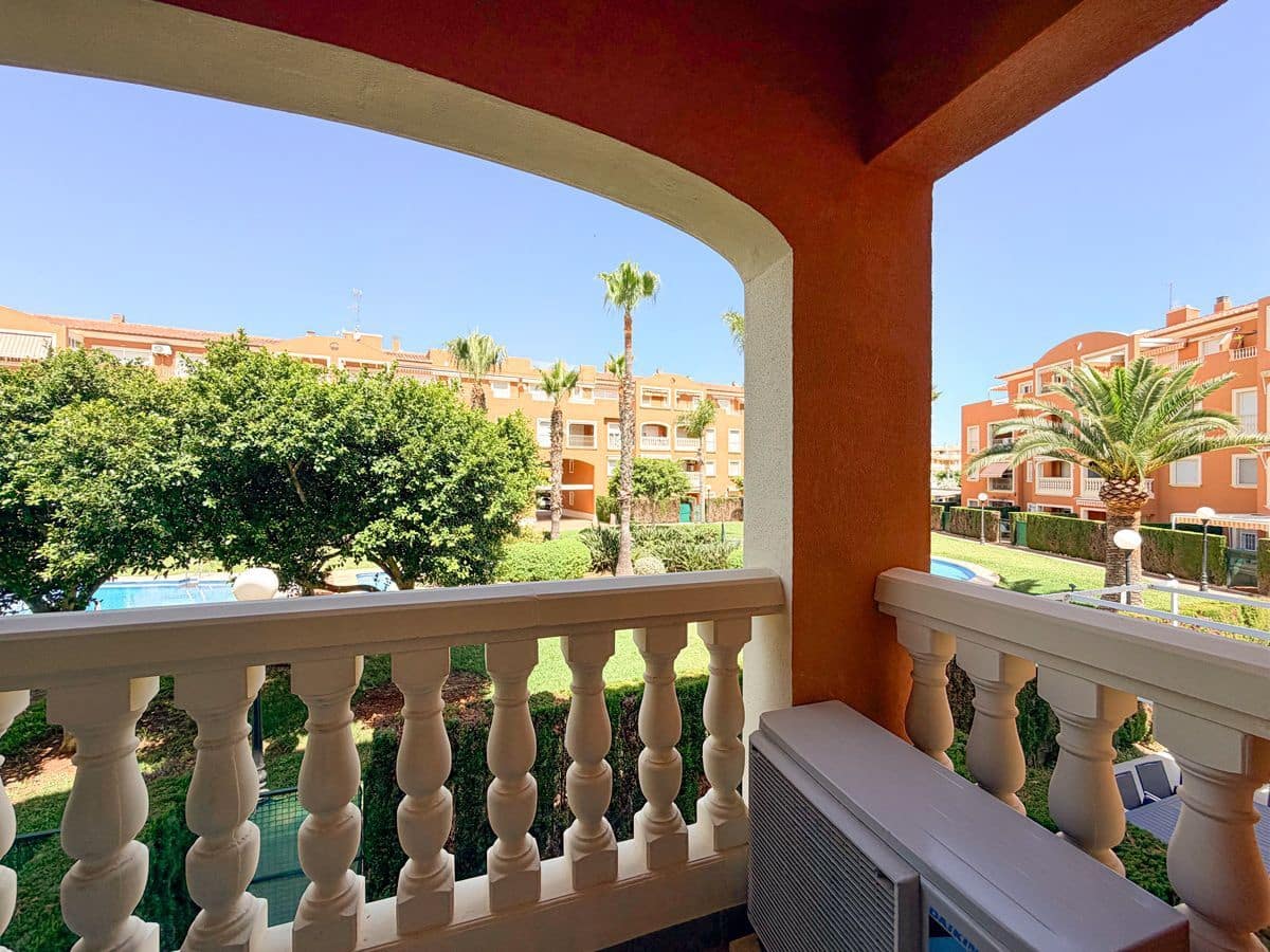 1 sovrum Lägenhet till salu i Denia med pool garage - 215 000 € (Ref: 9916469)