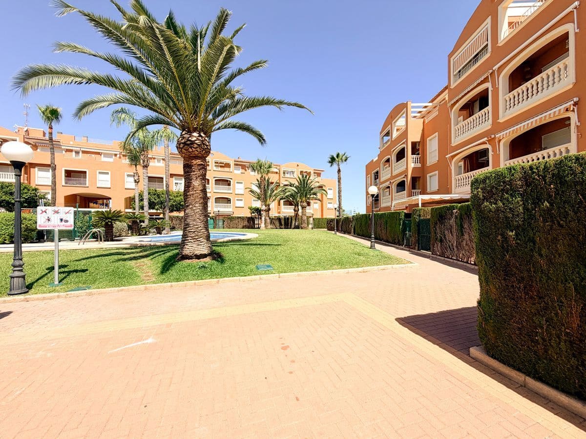 1 sovrum Lägenhet till salu i Denia med pool garage - 215 000 € (Ref: 9916469)