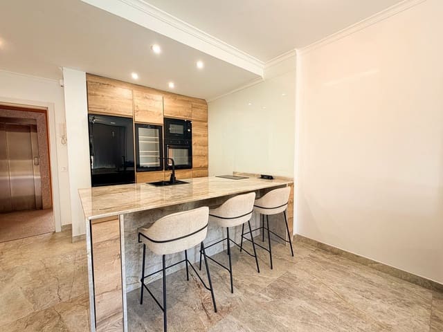 1 sovrum Lägenhet till salu i Centro Urbano, Dénia med pool garage - 215 000 € (Ref: 9916469)