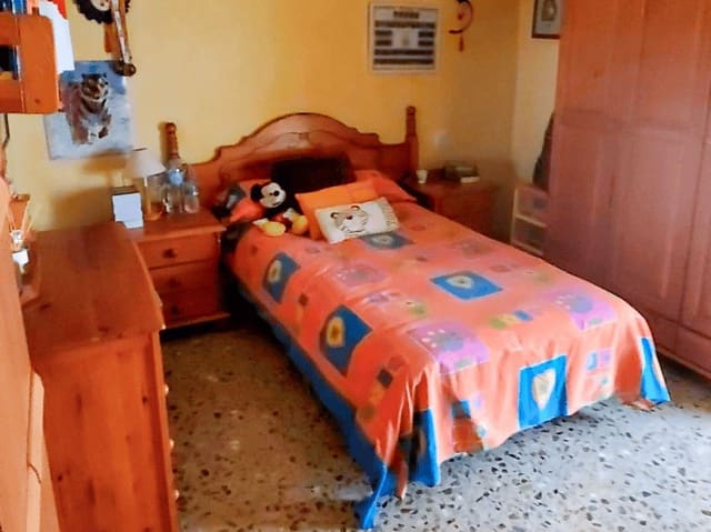 8 sypialnia Dom na sprzedaż w Callosa d'En Sarrià - 180 000 € (Ref: 9945131)