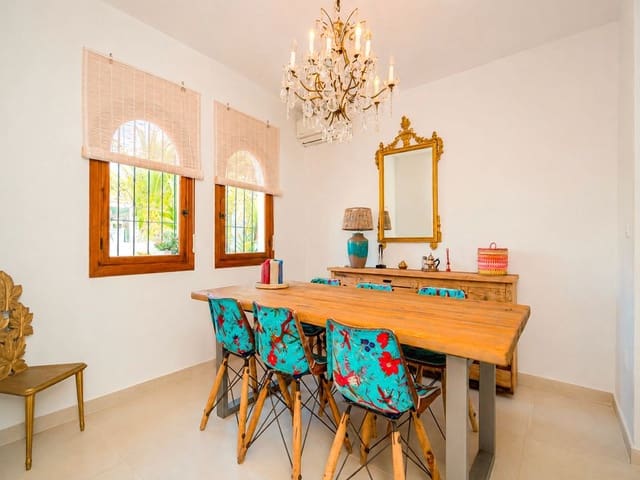 3 sovrum Semi-fristående Villa till salu i Alfaz del Pi / L'Alfàs del Pi med pool garage - 425 000 € (Ref: 9959217)