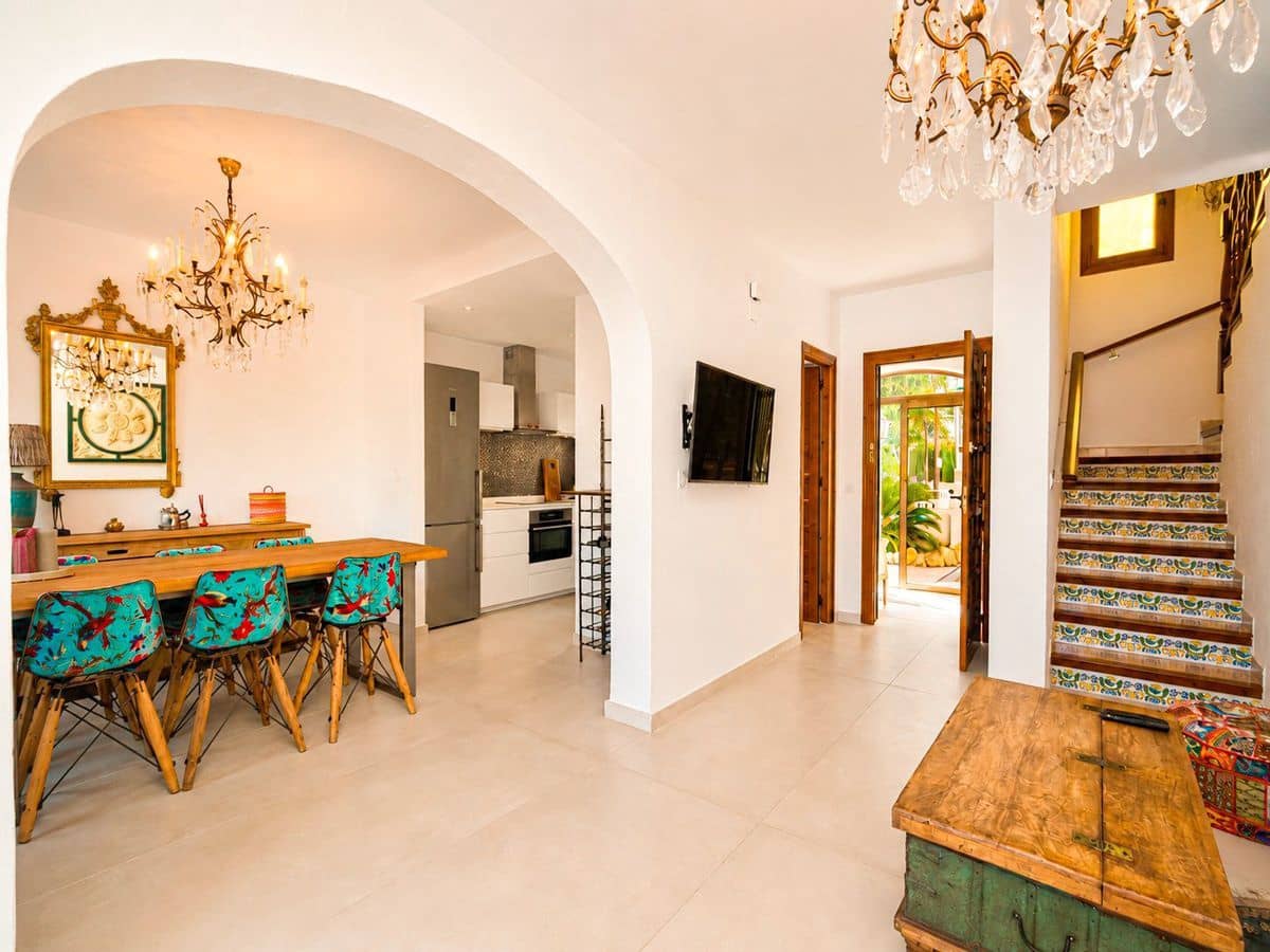 Pareado de 3 habitaciones en Alfaz del Pi / L'Alfàs del Pi en venta con piscina garaje - 425.000 € (Ref: 9959217)