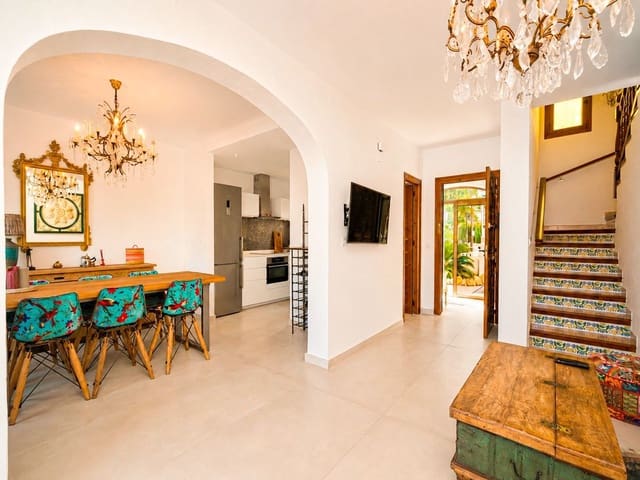 3 sovrum Semi-fristående Villa till salu i Alfaz del Pi / L'Alfàs del Pi med pool garage - 425 000 € (Ref: 9959217)