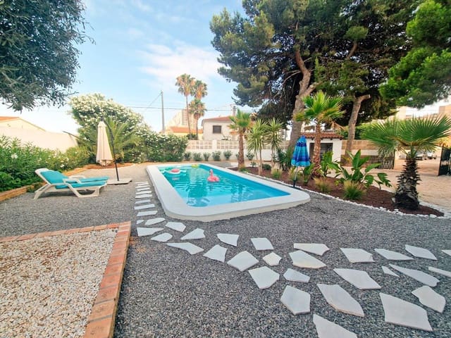 5 makuuhuone Huvila myytävänä paikassa Calpe / Calp mukana uima-altaan 
autotalli - 719 000 € (Ref: 9962052)