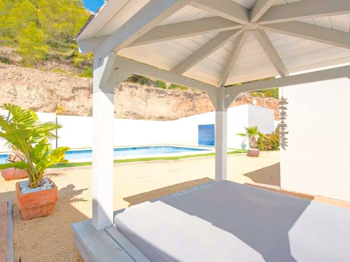 5 makuuhuone Paritalo myytävänä paikassa Calpe / Calp mukana uima-altaan 
autotalli - 498 000 € (Ref: 9993849)