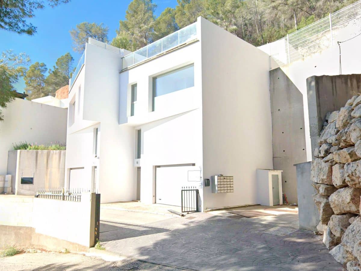 5 makuuhuone Paritalo myytävänä paikassa Calpe / Calp mukana uima-altaan 
autotalli - 498 000 € (Ref: 9993849)