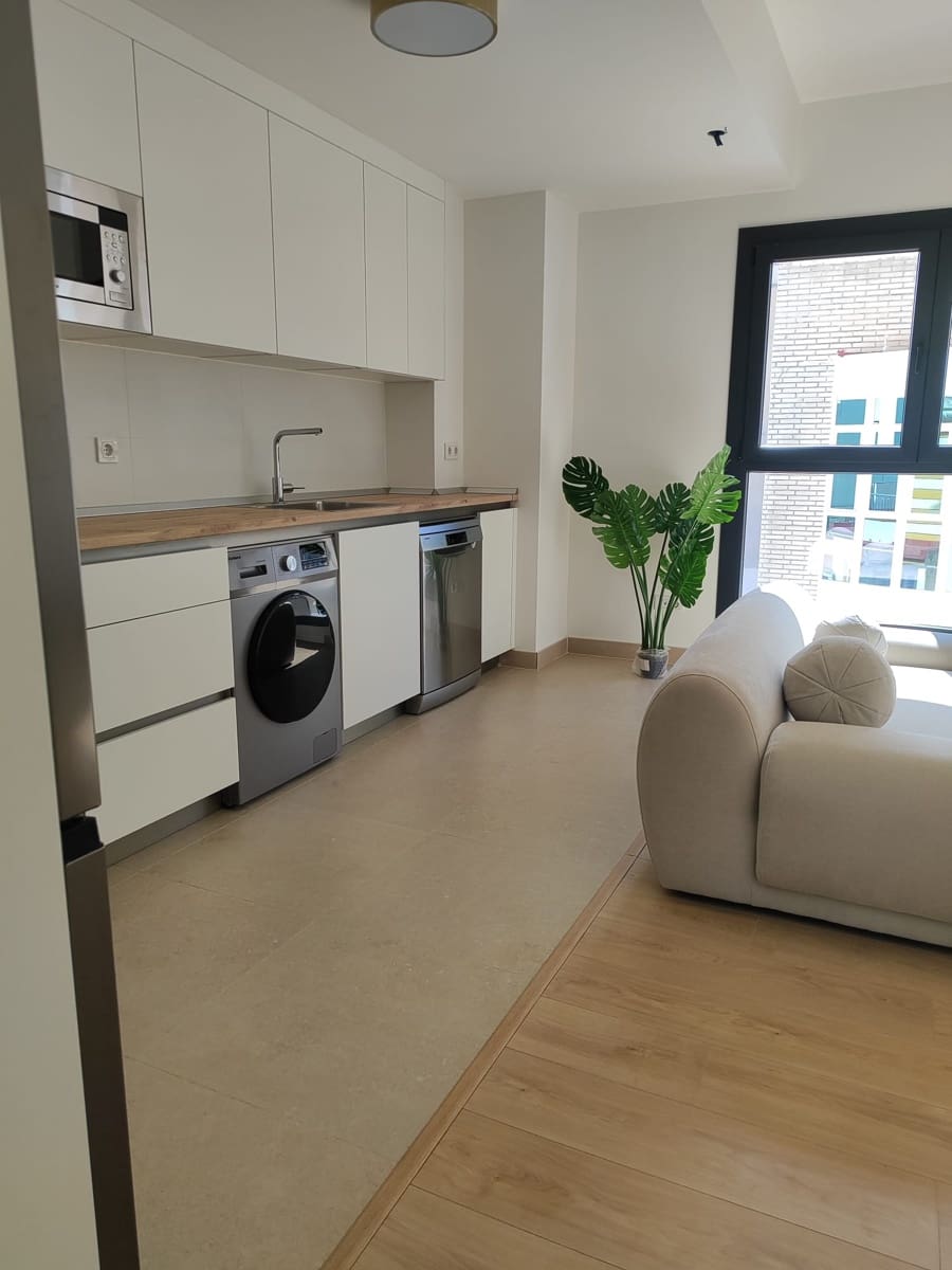 1 soveværelse Lejlighed til salg i Malaga by med swimmingpool garage - € 350.000 (Ref: 9610164)