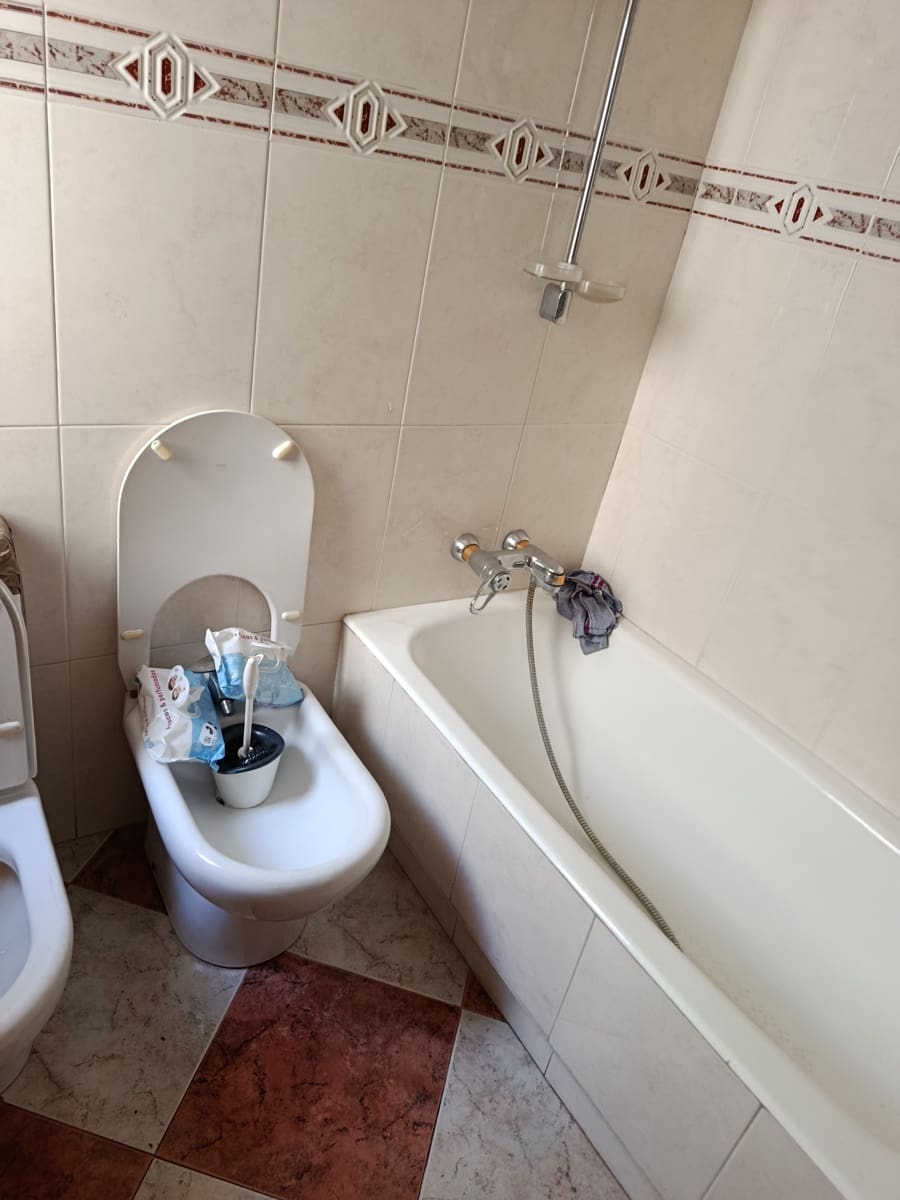 3 bedroom Flat for sale in Malaga city with pool - € 247,000 (Ref: 9616248)