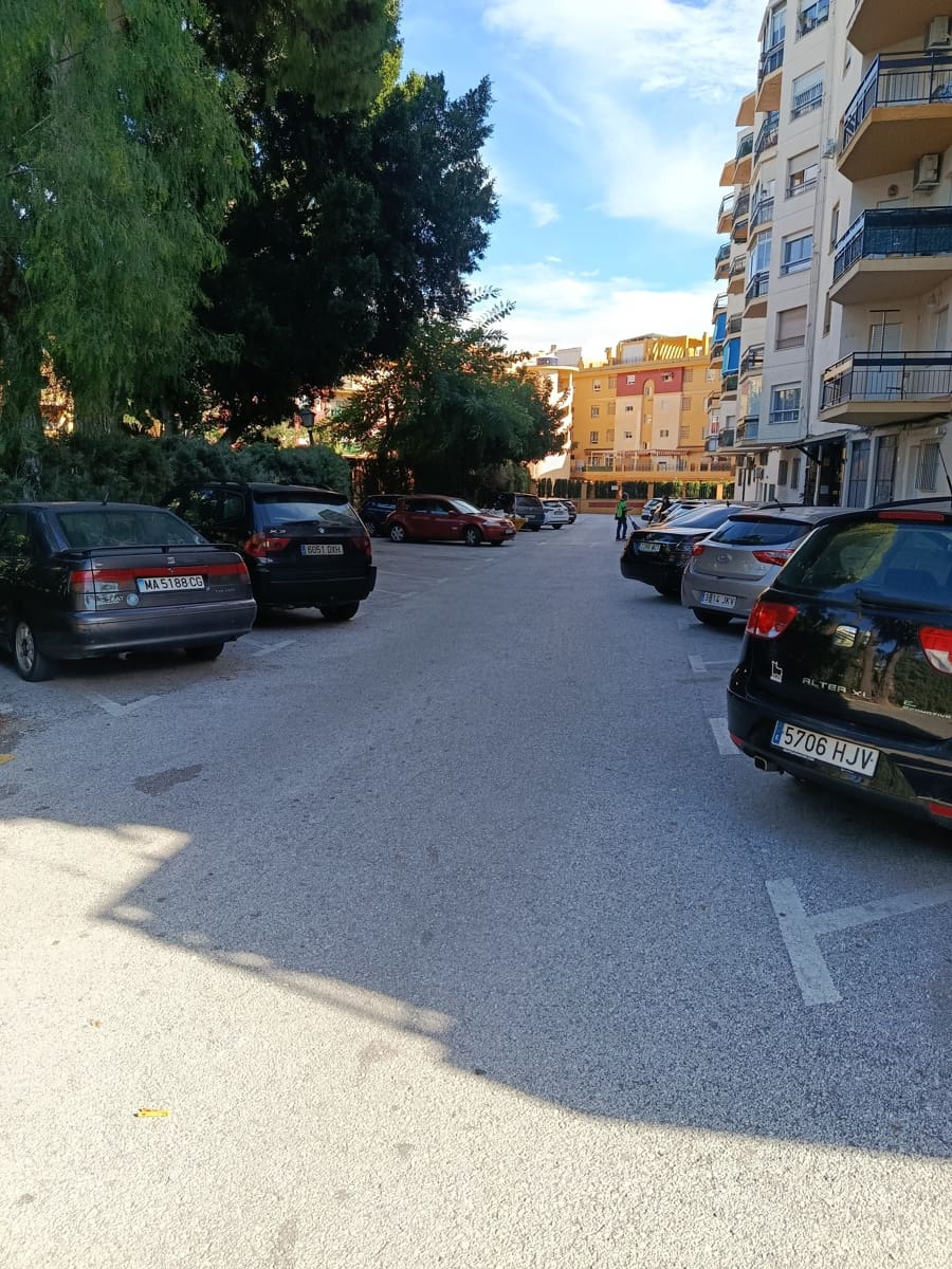 3 bedroom Flat for sale in Malaga city with pool - € 247,000 (Ref: 9616248)