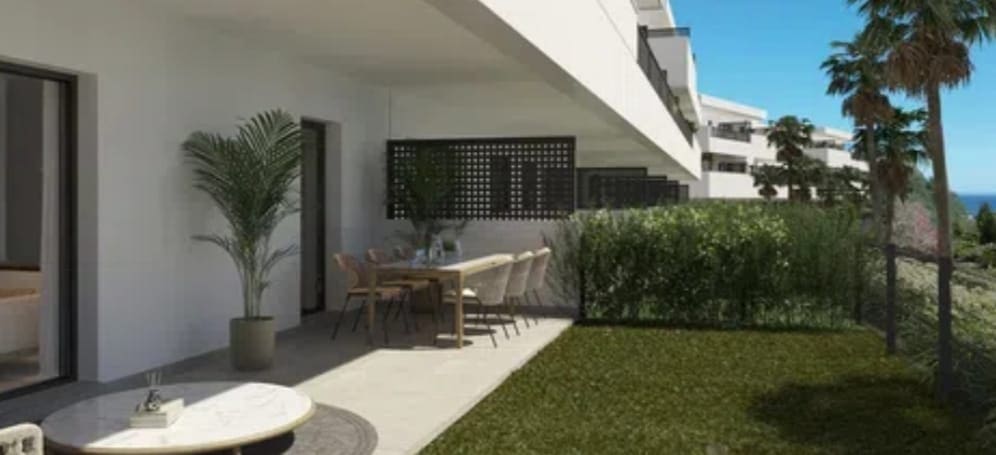 2 chambre Penthouse à vendre à Estepona avec piscine garage - 415 000 € (Ref: 9645428)