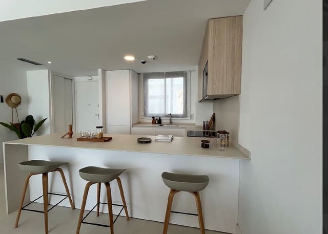 3 makuuhuone Asunto myytävänä paikassa Las Gaviotas  - Carvajal, Fuengirola mukana uima-altaan 
autotalli - 549 000 € (Ref: 9677688)