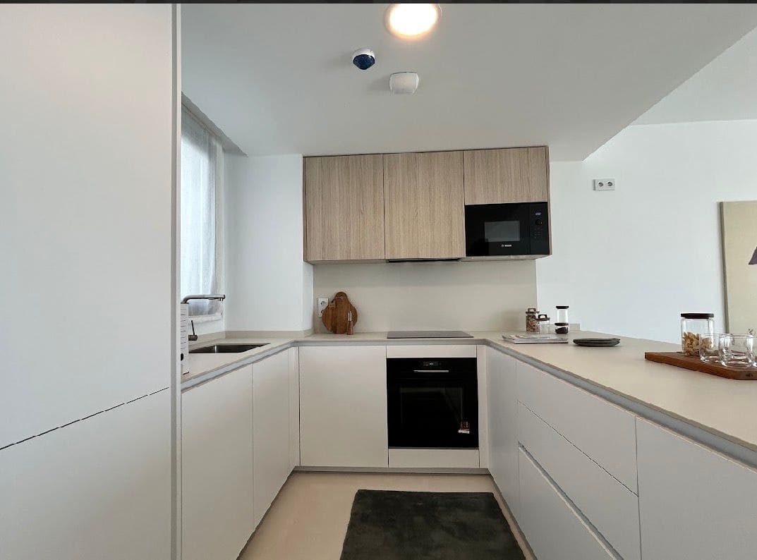 3 makuuhuone Asunto myytävänä paikassa Fuengirola mukana uima-altaan 
autotalli - 549 000 € (Ref: 9677688)