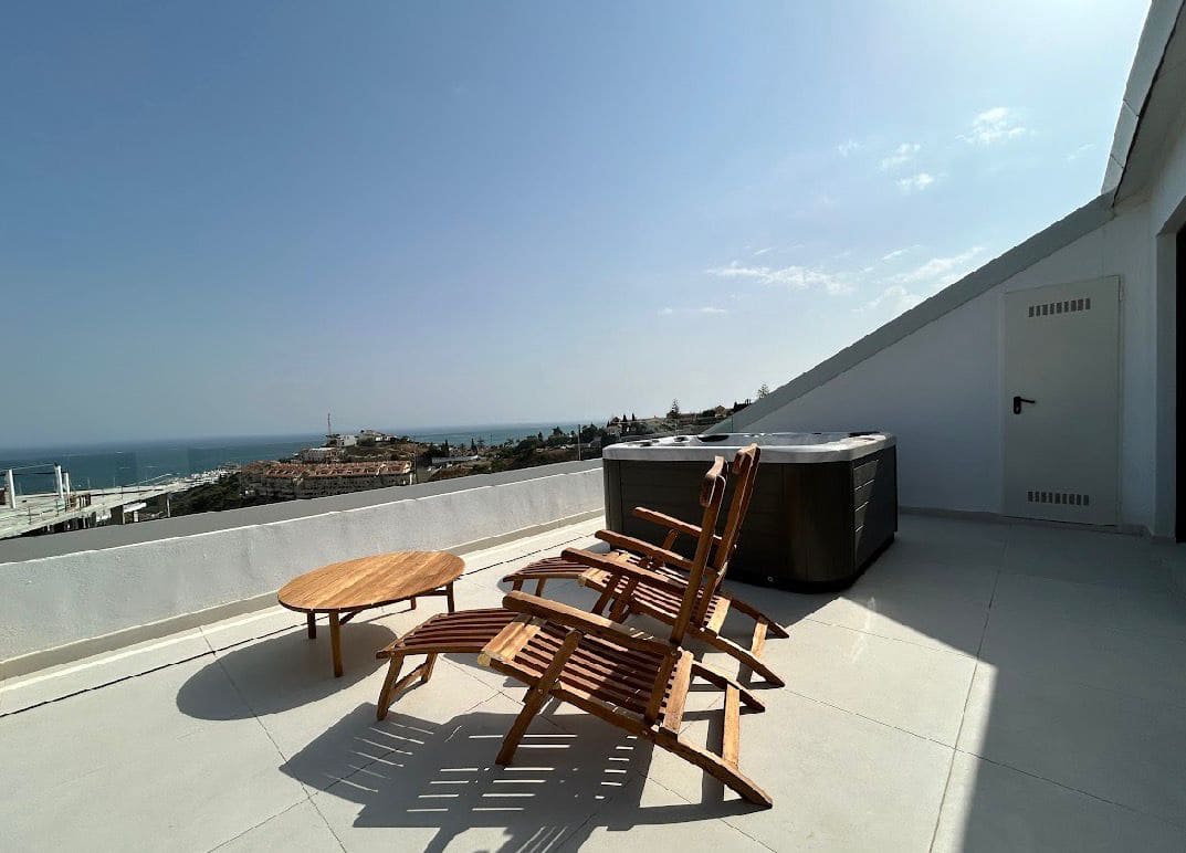 3 makuuhuone Asunto myytävänä paikassa Fuengirola mukana uima-altaan 
autotalli - 549 000 € (Ref: 9677688)