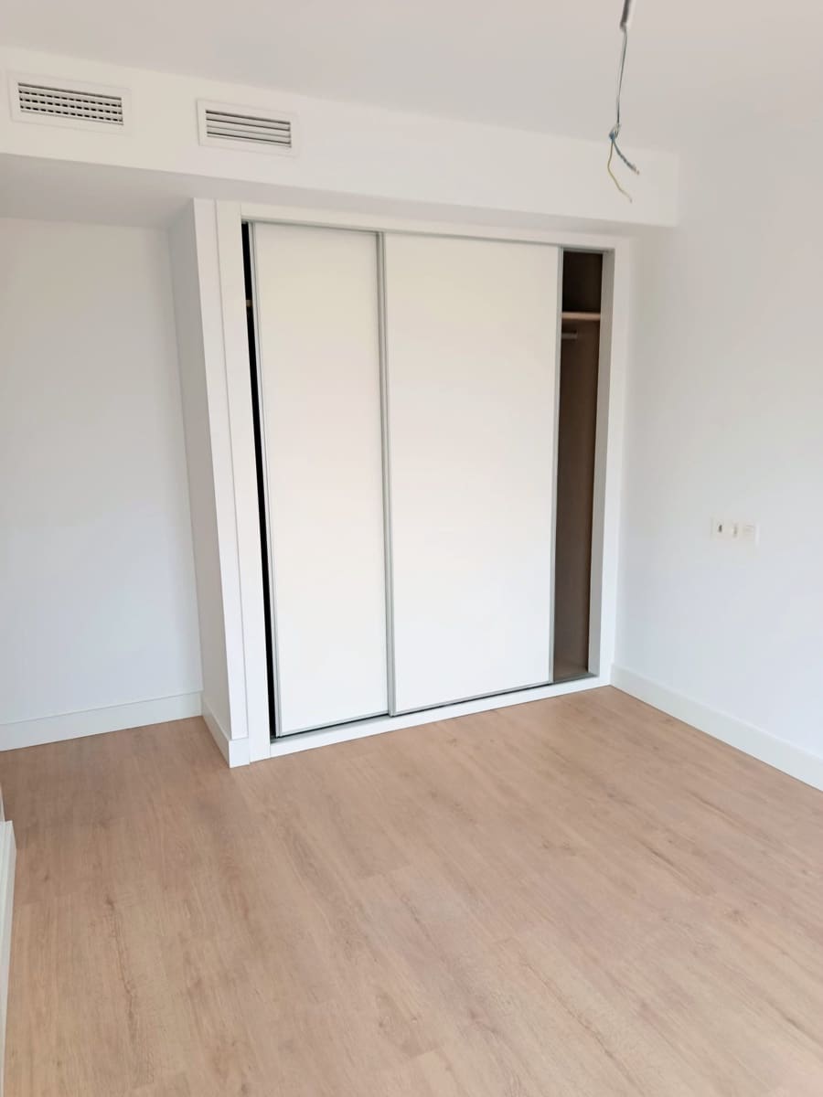 3 soverom Penthouse til salgs i Roquetas de Mar med svømmebasseng garasje - € 330 000 (Ref: 9770860)