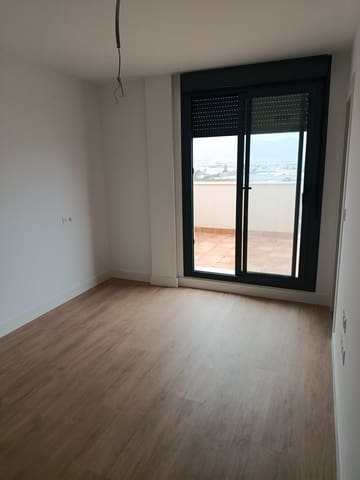 3 soverom Penthouse til salgs i Roquetas de Mar med svømmebasseng garasje - € 330 000 (Ref: 9770860)
