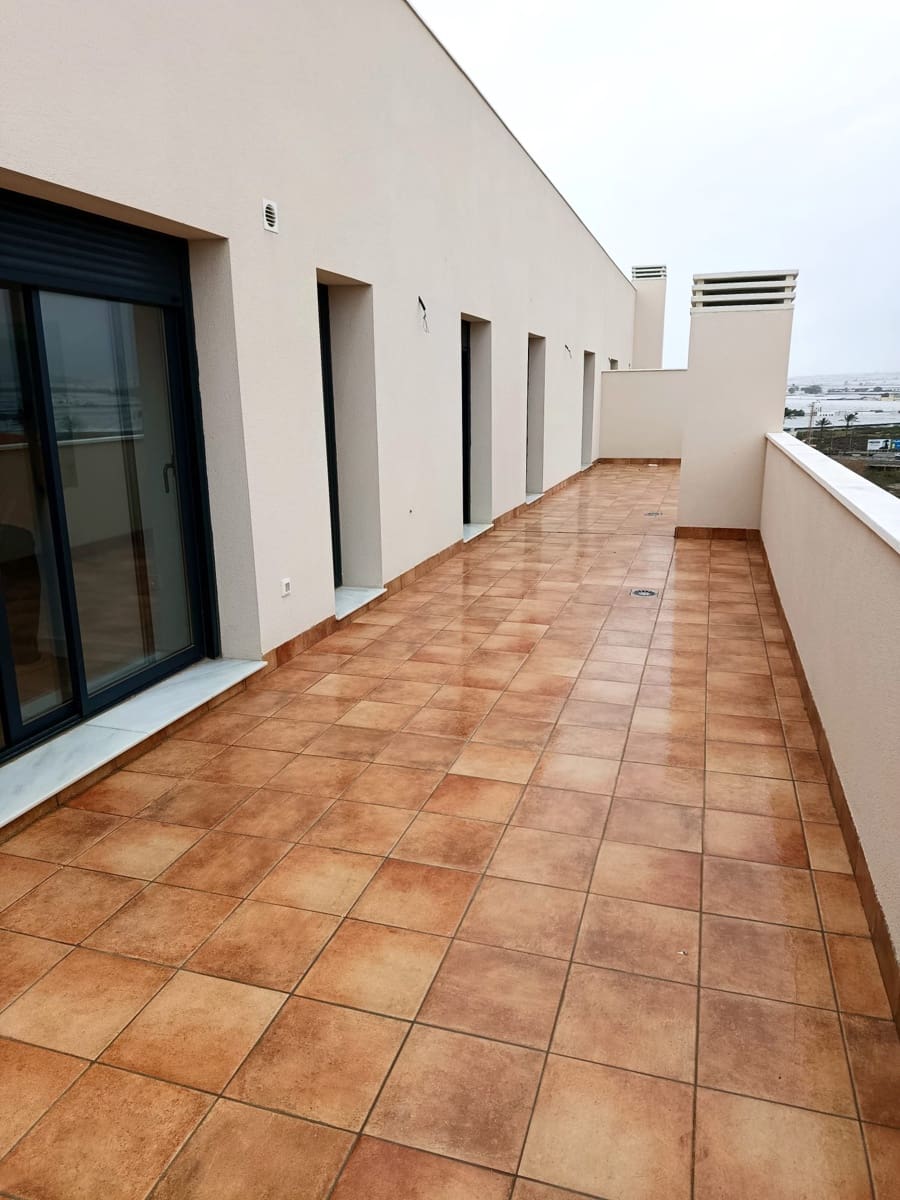 3 soverom Penthouse til salgs i Roquetas de Mar med svømmebasseng garasje - € 330 000 (Ref: 9770860)