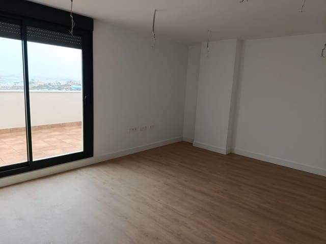 3 soverom Penthouse til salgs i Roquetas de Mar med svømmebasseng garasje - € 330 000 (Ref: 9770860)