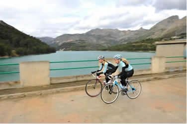 Finca/Maison de Campagne de 2 chambres à louer à Abdet - 2 000 € (Ref: 9548872)