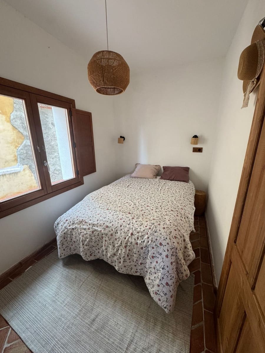 Finca/Maison de Campagne de 2 chambres à louer à Abdet - 2 000 € (Ref: 9548872)