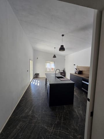 Chalet de 2 habitaciones en Coveta Fuma, El Campello en venta con piscina - 360.000 € (Ref: 10170206)
