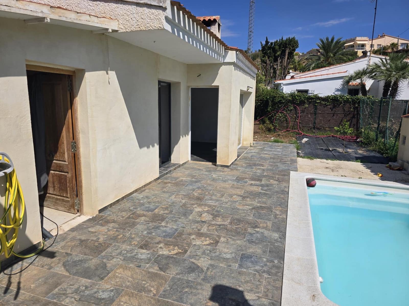 2 soveværelse Villa til salg i Coveta Fuma med swimmingpool - € 360.000 (Ref: 10170206)