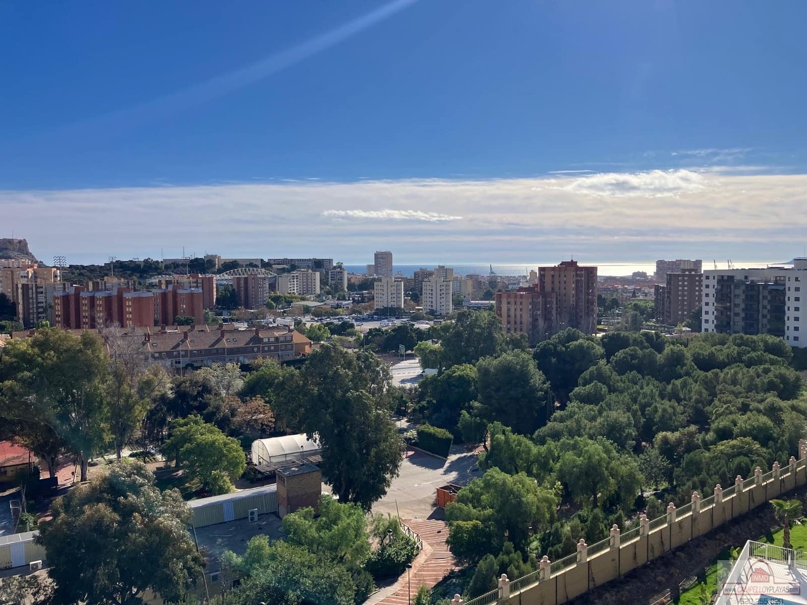 3 soveværelse Penthouse til salg i Alicante by med swimmingpool garage - € 407.500 (Ref: 9565639)