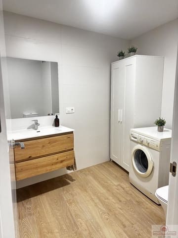 2 Zimmer Apartment zu verkaufen in Centro Urbano, Benidorm - 300.000 € (Ref: 9565648)