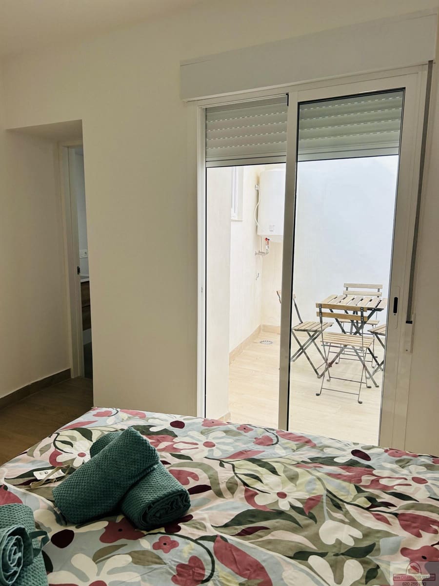 2 soveværelse Lejlighed til salg i Benidorm - € 300.000 (Ref: 9565648)