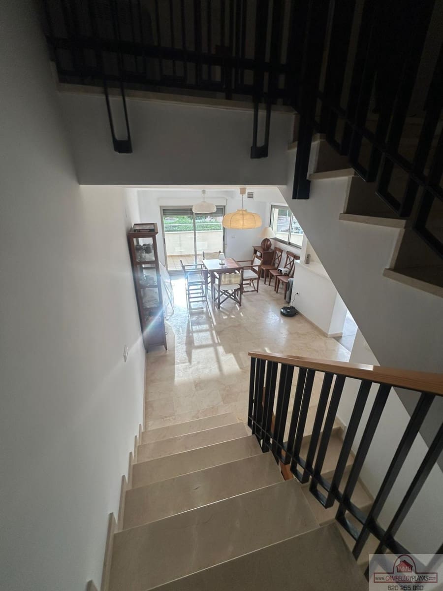 Chalet de 4 habitaciones en Oliva Nova en venta con piscina - 575.000 € (Ref: 9803730)