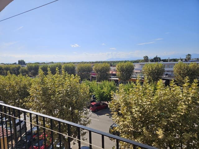 1 slaapkamer Flat te koop in Empuriabrava, Castelló d'Empúries met zwembad - € 142.000 (Ref: 10088722)