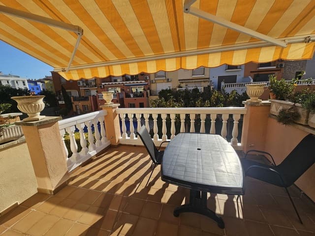 3 slaapkamer Villa te koop in Empuriabrava, Castelló d'Empúries met zwembad garage - € 420.000 (Ref: 10162400)