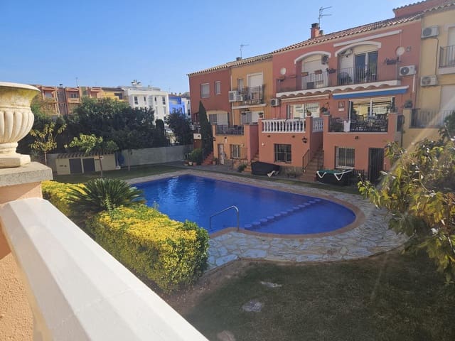 3 slaapkamer Villa te koop in Empuriabrava, Castelló d'Empúries met zwembad garage - € 420.000 (Ref: 10162400)