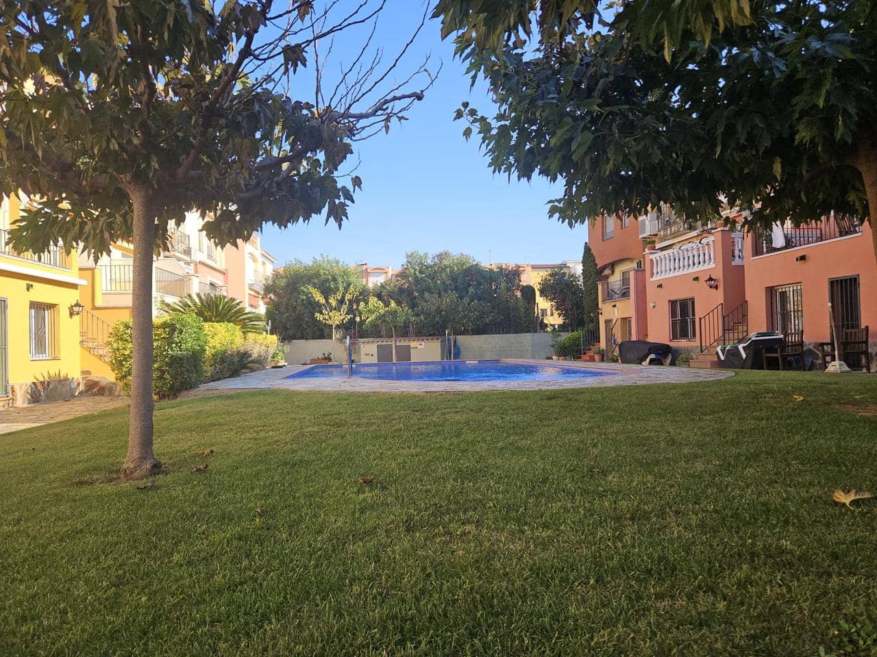 3 slaapkamer Villa te koop in Empuriabrava met zwembad garage - € 420.000 (Ref: 10162400)