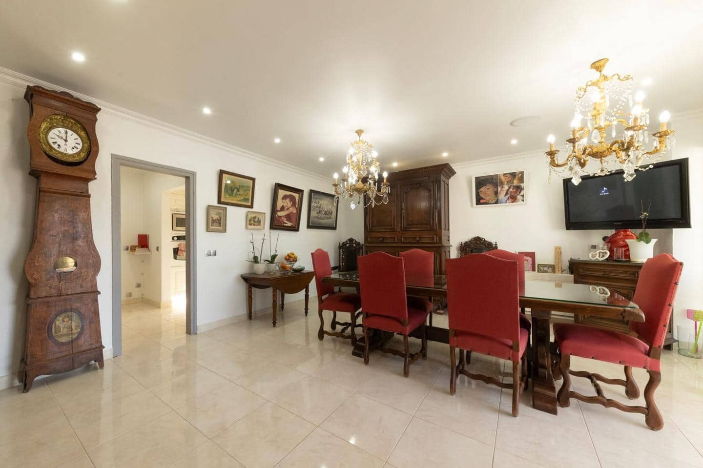4 sovrum Villa till salu i Empuriabrava med pool garage - 1 199 000 € (Ref: 10187656)