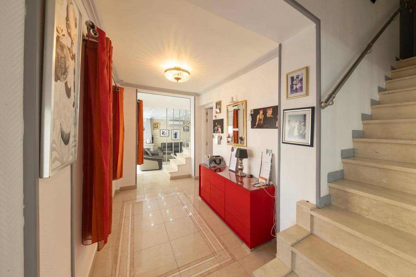 4 sovrum Villa till salu i Empuriabrava med pool garage - 1 199 000 € (Ref: 10187656)