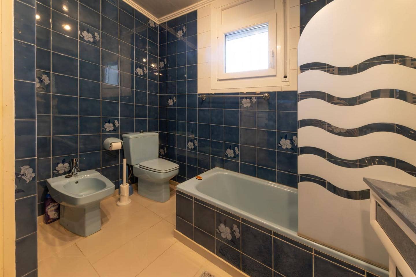 4 sovrum Villa till salu i Empuriabrava med pool garage - 1 199 000 € (Ref: 10187656)