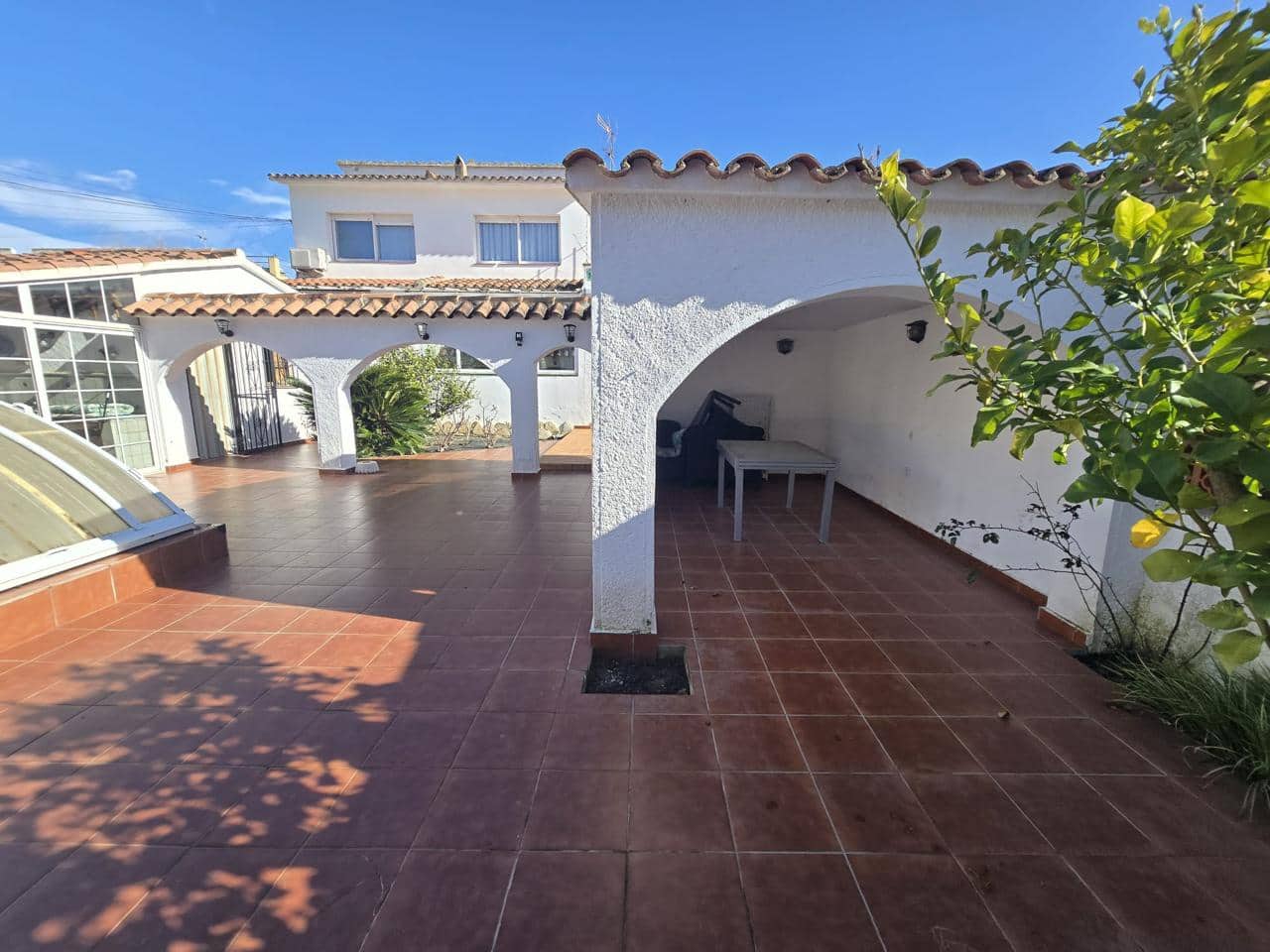 3 Zimmer Villa zu verkaufen in Empuriabrava mit Pool - 349.000 € (Ref: 9598217)