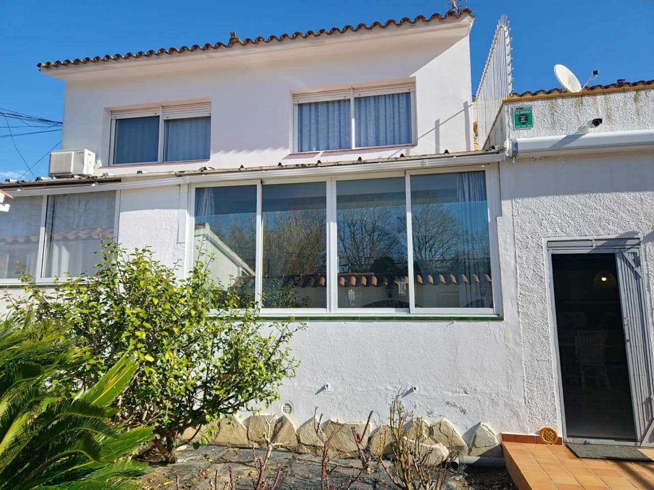 3 Zimmer Villa zu verkaufen in Empuriabrava mit Pool - 349.000 € (Ref: 9598217)